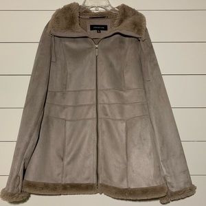 Jones New York cream fur coat zipper